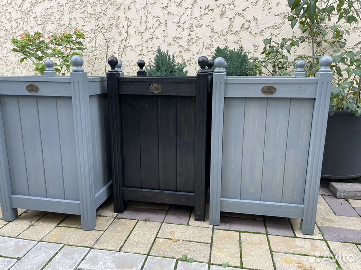 Деревянные уличные кашпо