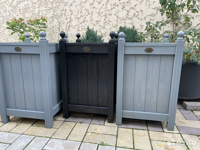 Деревянные уличные кашпо