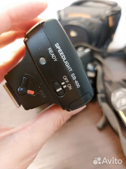 Продам nikon D3100+ 2 объектива + родной, вспышка