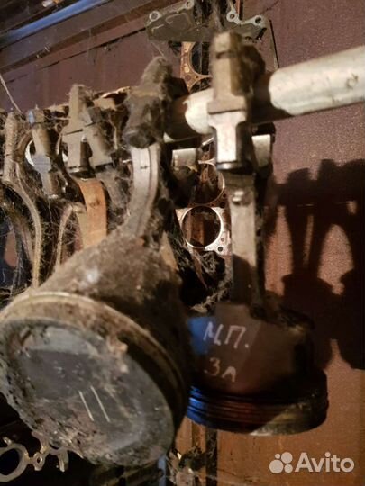 Поршень с шатуном Паджеро 6G72