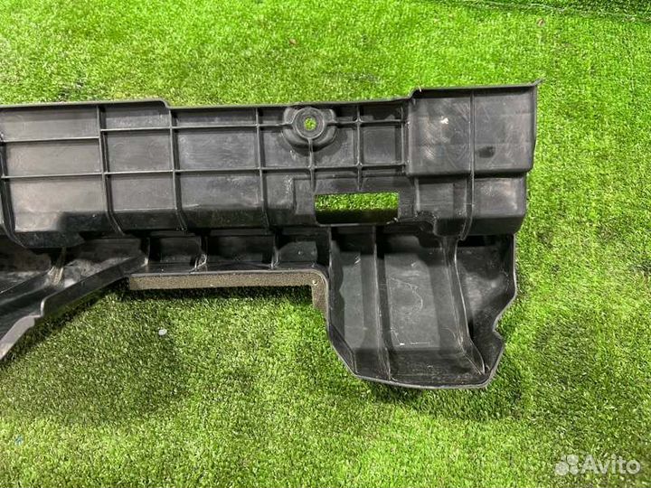 Дефлектор радиатора Hyundai Solaris седан 1.6 2017