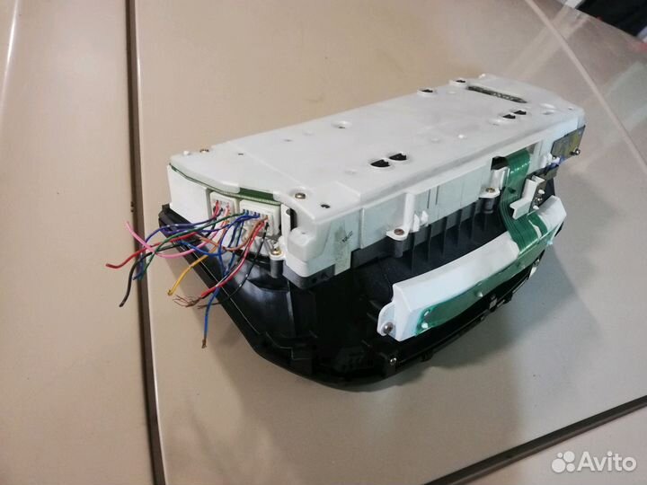 Щиток приборов от крауна