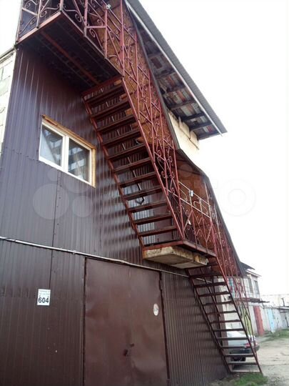 Гараж, > 30 м²