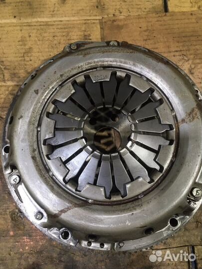 Маховик с корзиной Веста 1.8