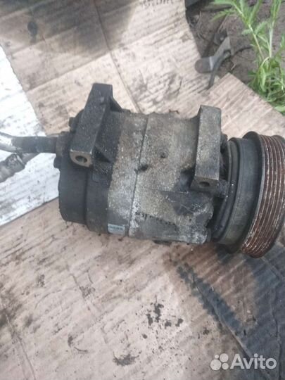 Компрессор кондиционера Renault