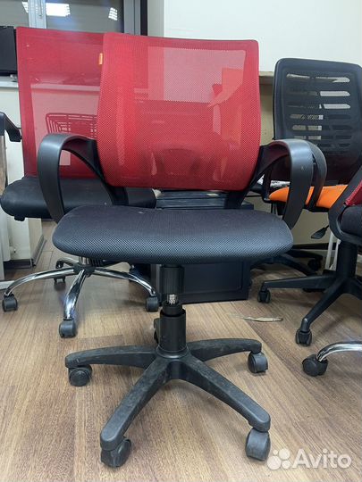 Офисная мебель бу