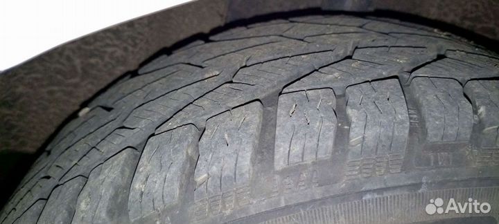 Tigar Winter 225/40 R18