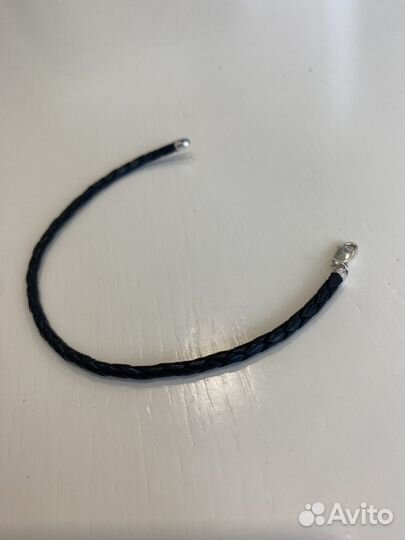 Кожаный браслет