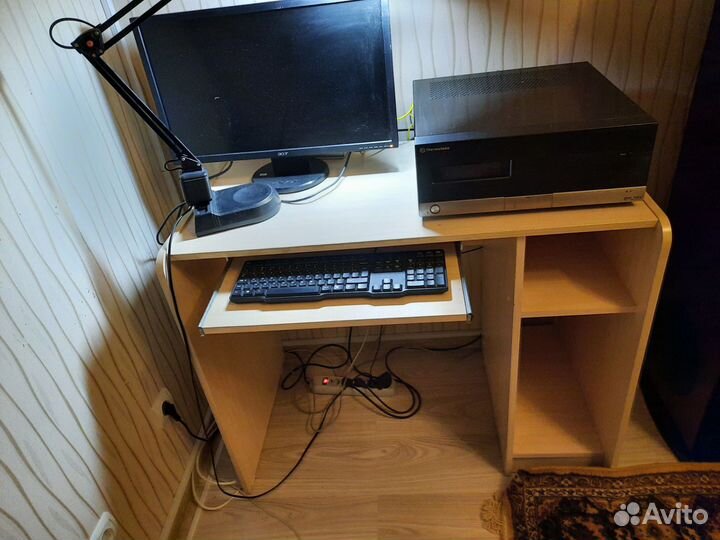 Компьютерный столик бу