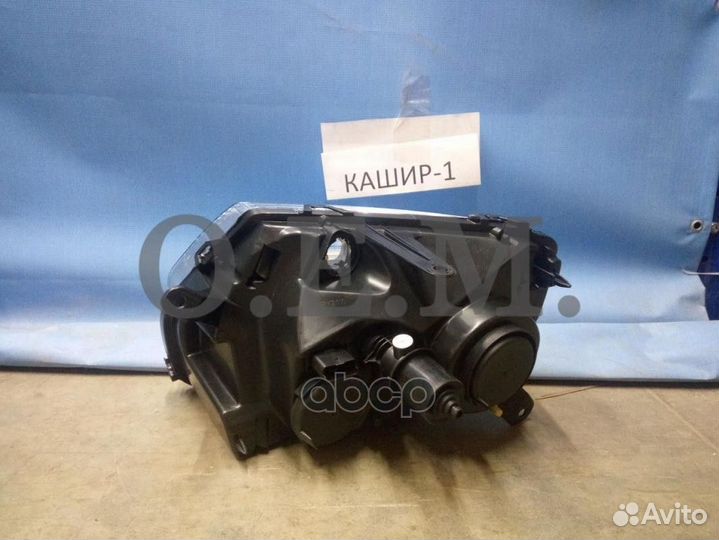 Фара правая Renault Duster 1 2011-2015, светлая