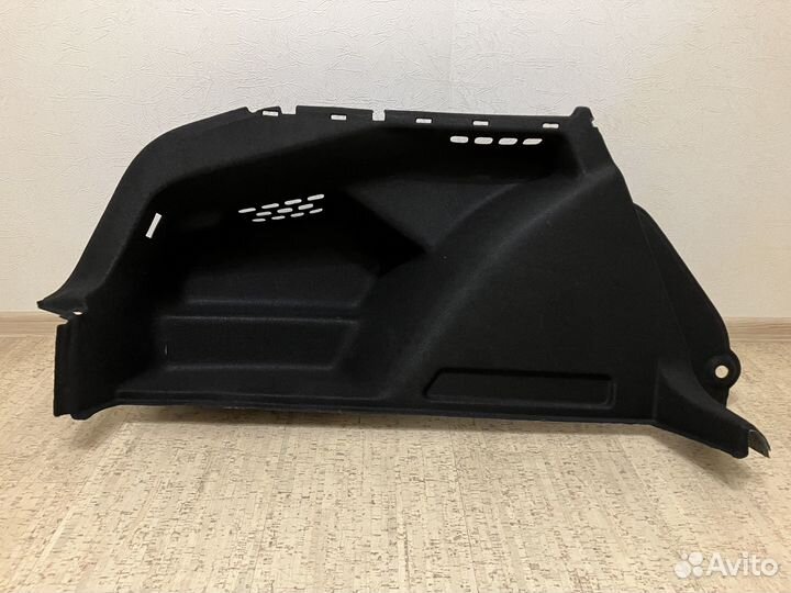 Обшивка багажника Skoda Octavia A8 Pro левая/права