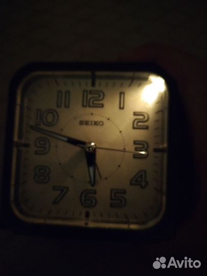 Часы будильник Seiko