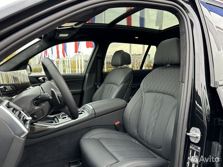 BMW X7 3.0 AT, 2023, 1 км