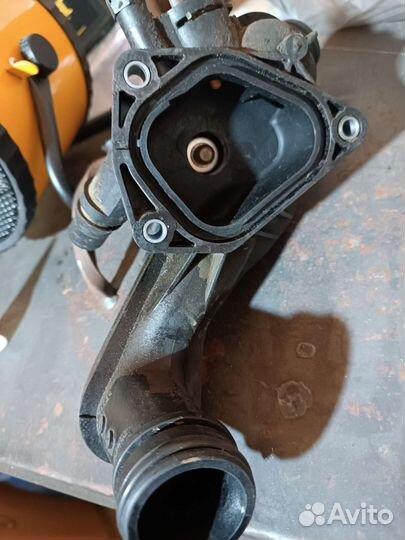 Водяная помпа Пежо 3008 120лс и термостат