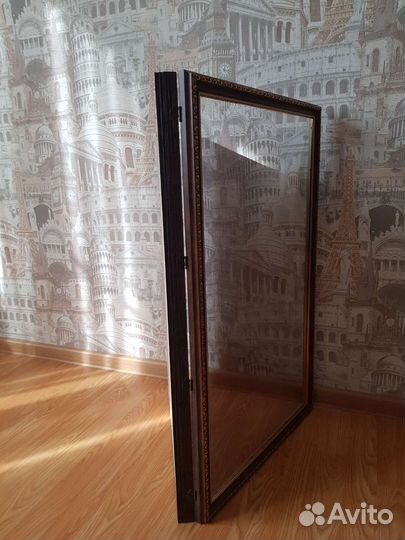 Витрина для коллекции медалей, значков, наград