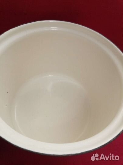 Кастрюля эмалированная новая