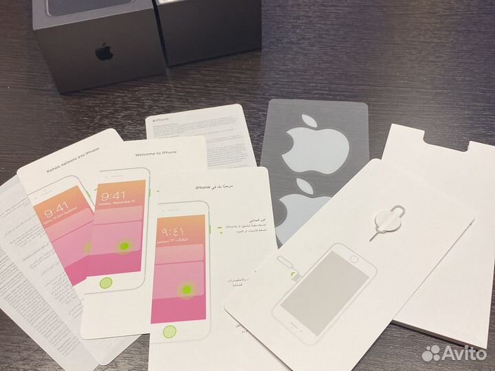 Коробка от iPhone 8