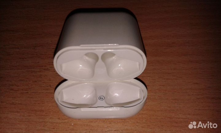 Зарядное для наушников