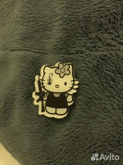 Значки с аниме