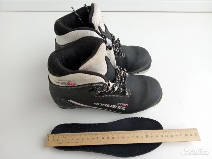 Лыжные ботинки 37 размер, по стельке 23,5 см