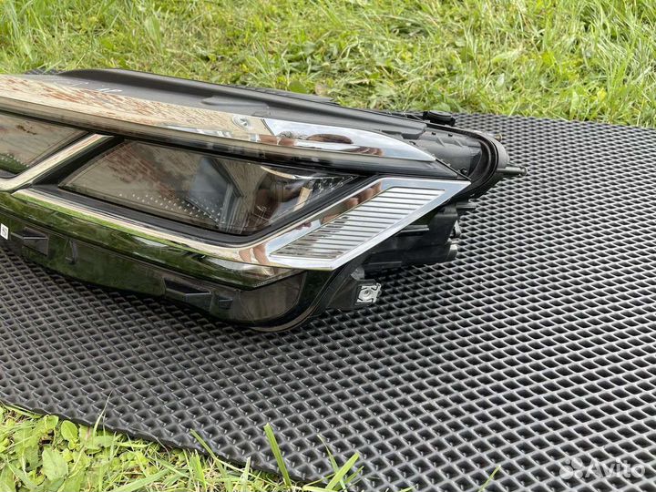 Volkswagen Touareg 3 фара левая матричная matrix