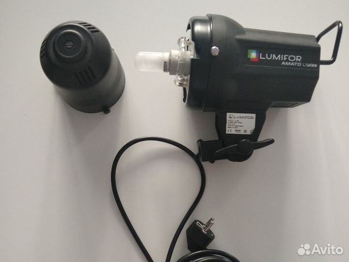 Студийная вспышка Lumifor Amato LX200