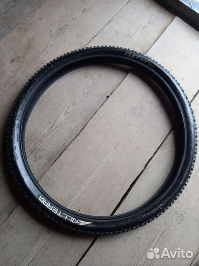Велосипедная покрышка 27.5