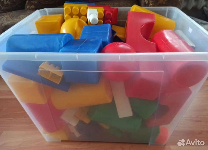 Кубики пластмассовые большие