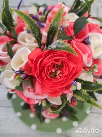 Цветочная композиция в подарок на 1-е сентября