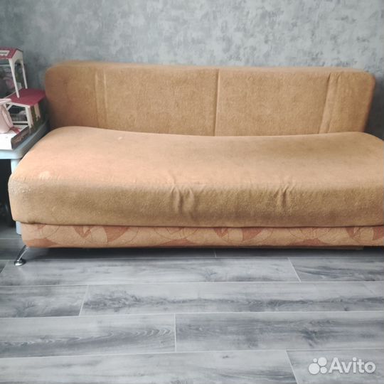 Диван раскладной б/у