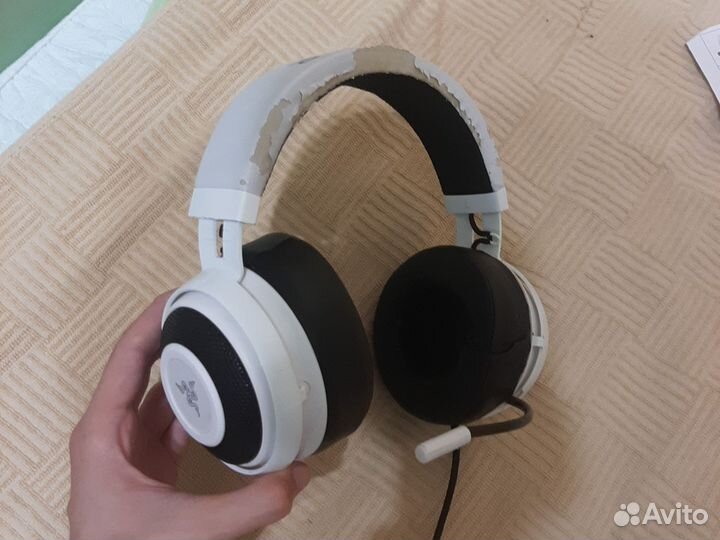 Игровые наушники razer kraken pro v2 белые