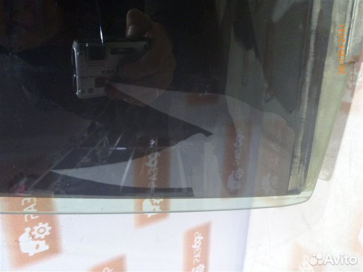 Стекло двери заднее левое Toyota Camry ACV40 2azfe