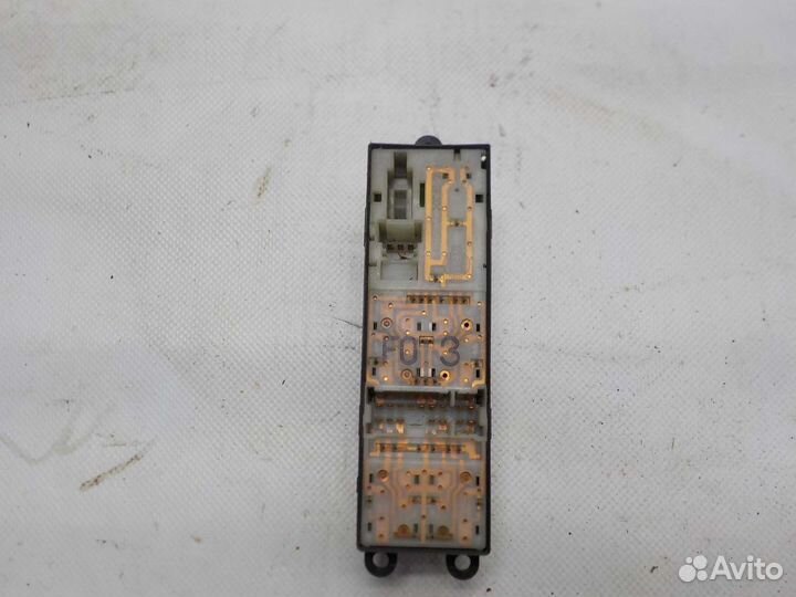 Клавиши стеклоподъемников Subary Impreza g12