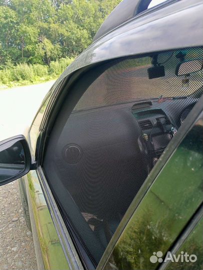 Шторки солнцезащитные