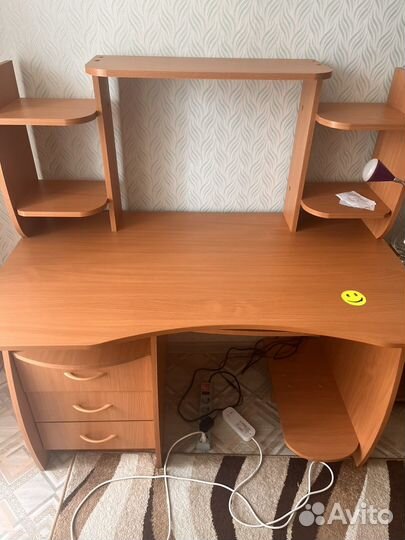 Компьютерный стол