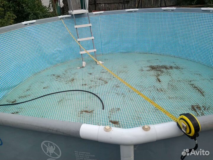 Бассейн Intex