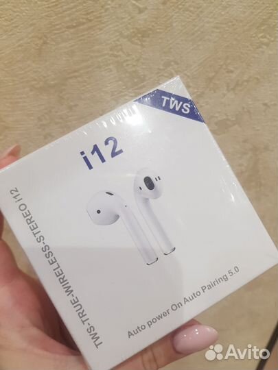Беспроводные наушники новые TWS i12