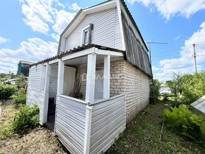 Дача 20 м² на участке 4 сот.