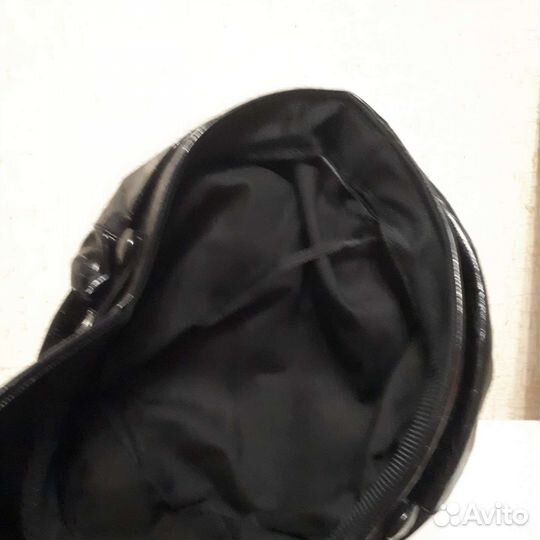 Кепка чёрная лакированная