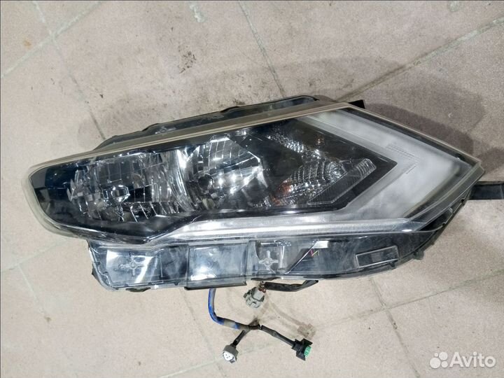 Nissan x-trail t32 фара
