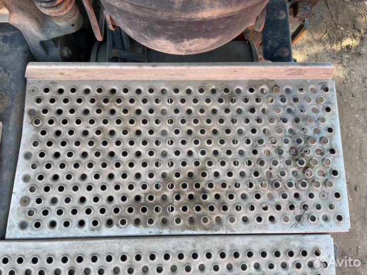 Трап над глушителем Daf XF105