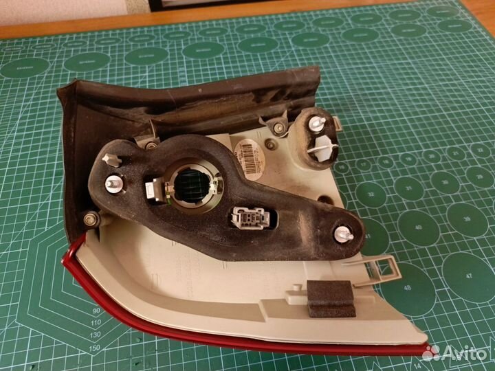 Фонарь задний правый Volvo xc70