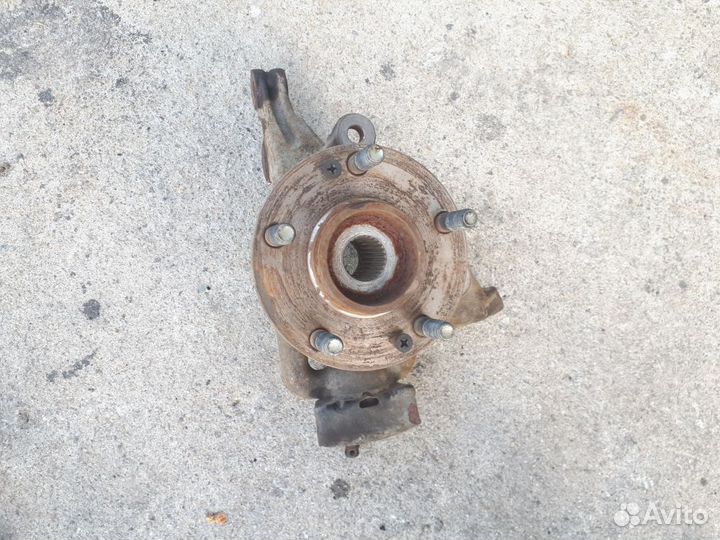 Кулак поворотный передний левый Hyundai I30