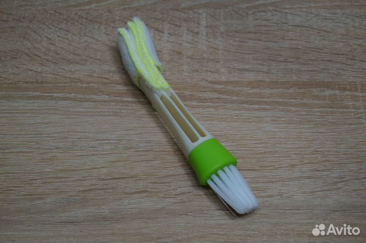 Щетка для чистки панели