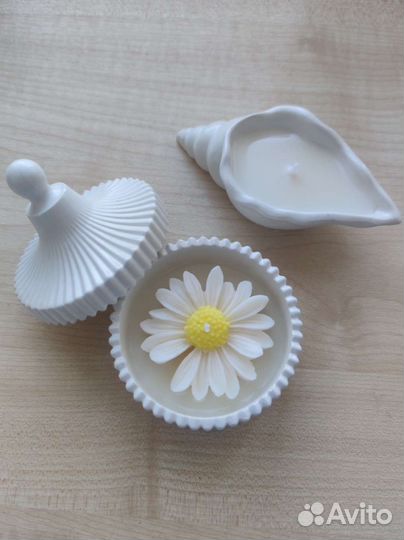 Аромасвеча из кокосового воска в гипс.подсвечнике