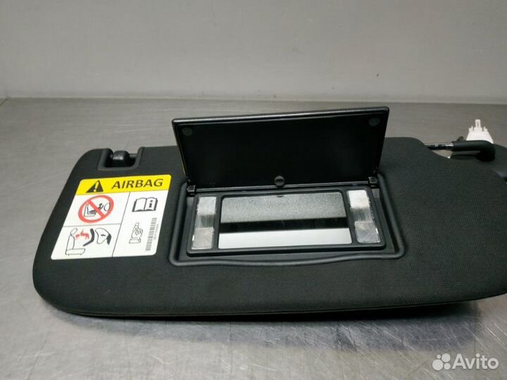 Козырек солнцезащитный правый Jeep Grand Cherokee