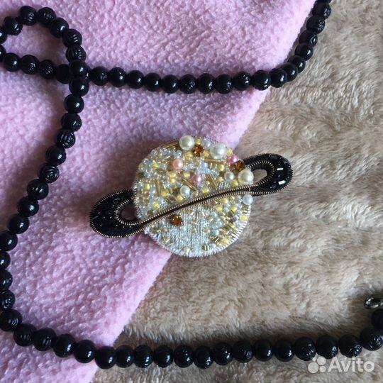 Брошь ручной работы