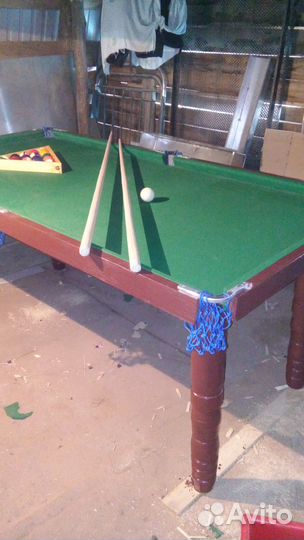 Бильярдный стол