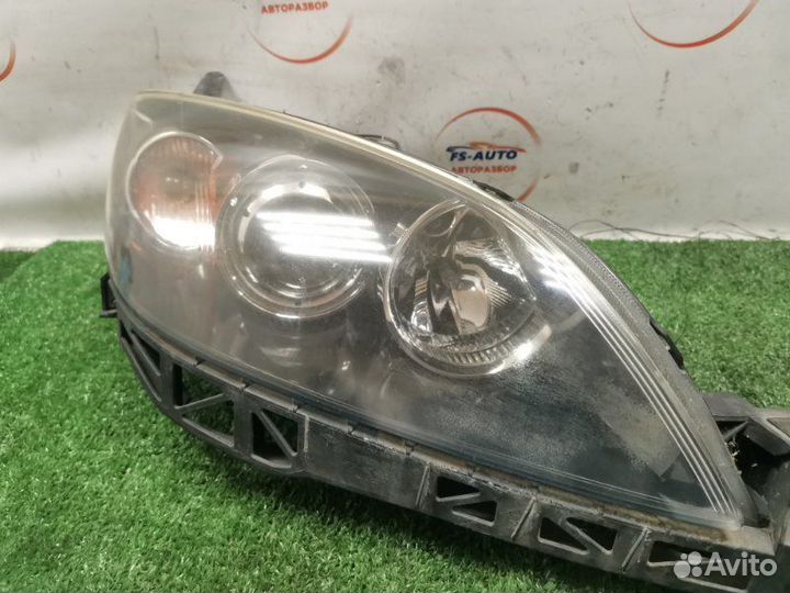 Фара ксеноновая передняя правая Mazda 3 хетчбек BK