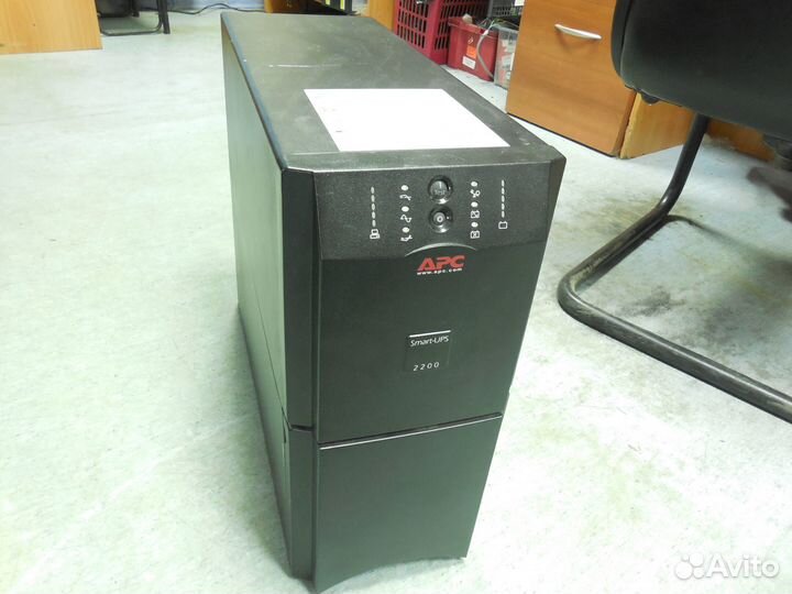 APC Smart-UPS 2200 ва